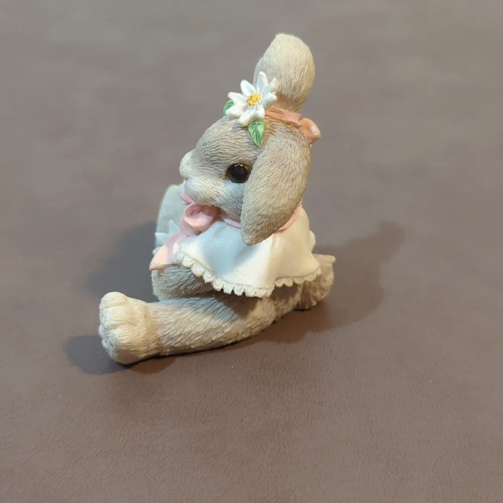 Vintage 1995 My Blushing Bunnies Loves Me Loves Me Not Enesco Priscilla Hillman